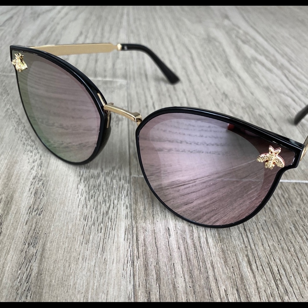 Sunglasses - Picture 8 of 16